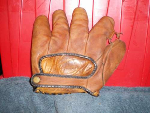 School Boy Rowe Back